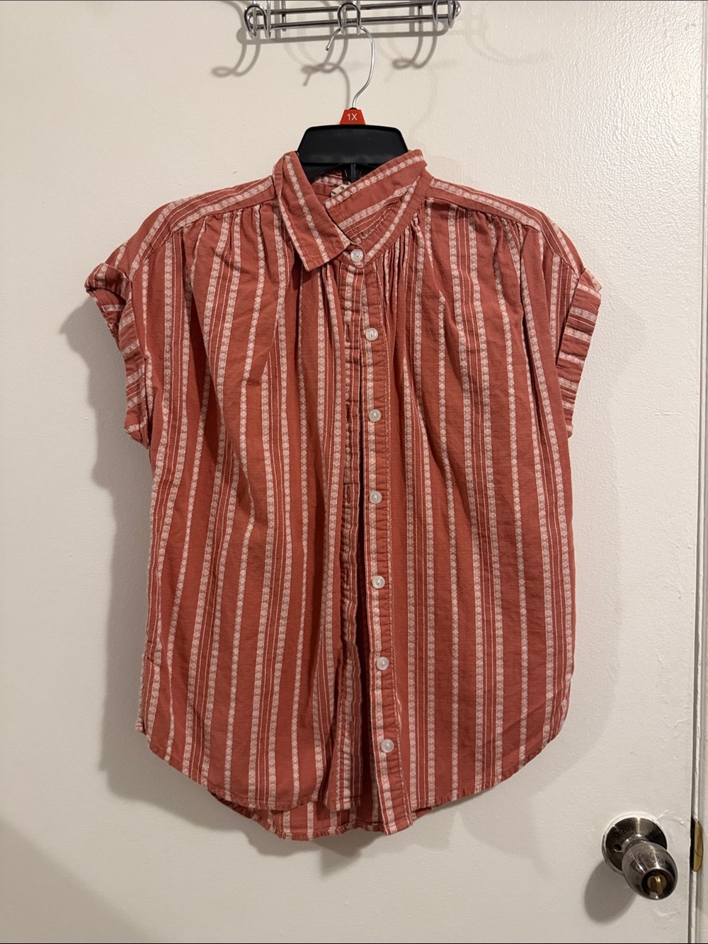Vintage style button up